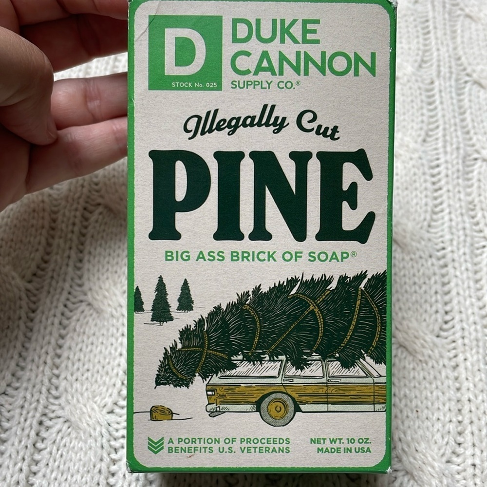 NWOT Duke Cannon Supply Co Bar soap “Illegally Cut Pine” “Big Ass Brick of Soap”
